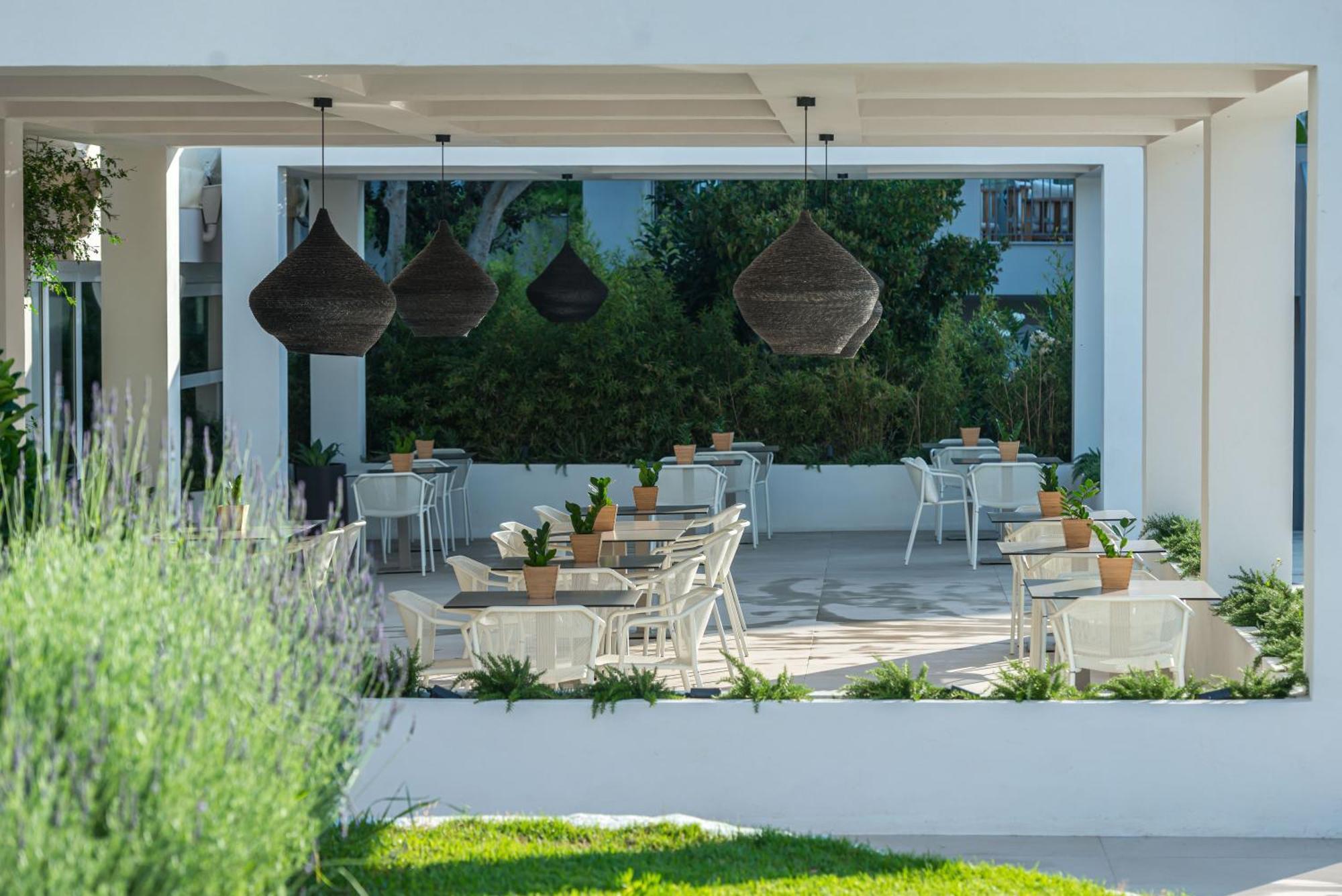 Bitzaro Grande Hotel&Suites Kalamákion Exterior foto
